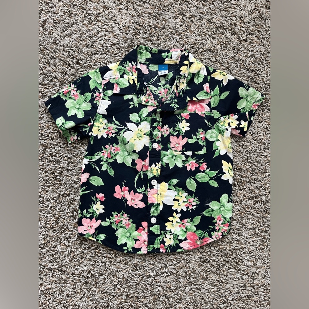 NWOT Blue Old Navy Floral Short Sleeve Shirt 2T